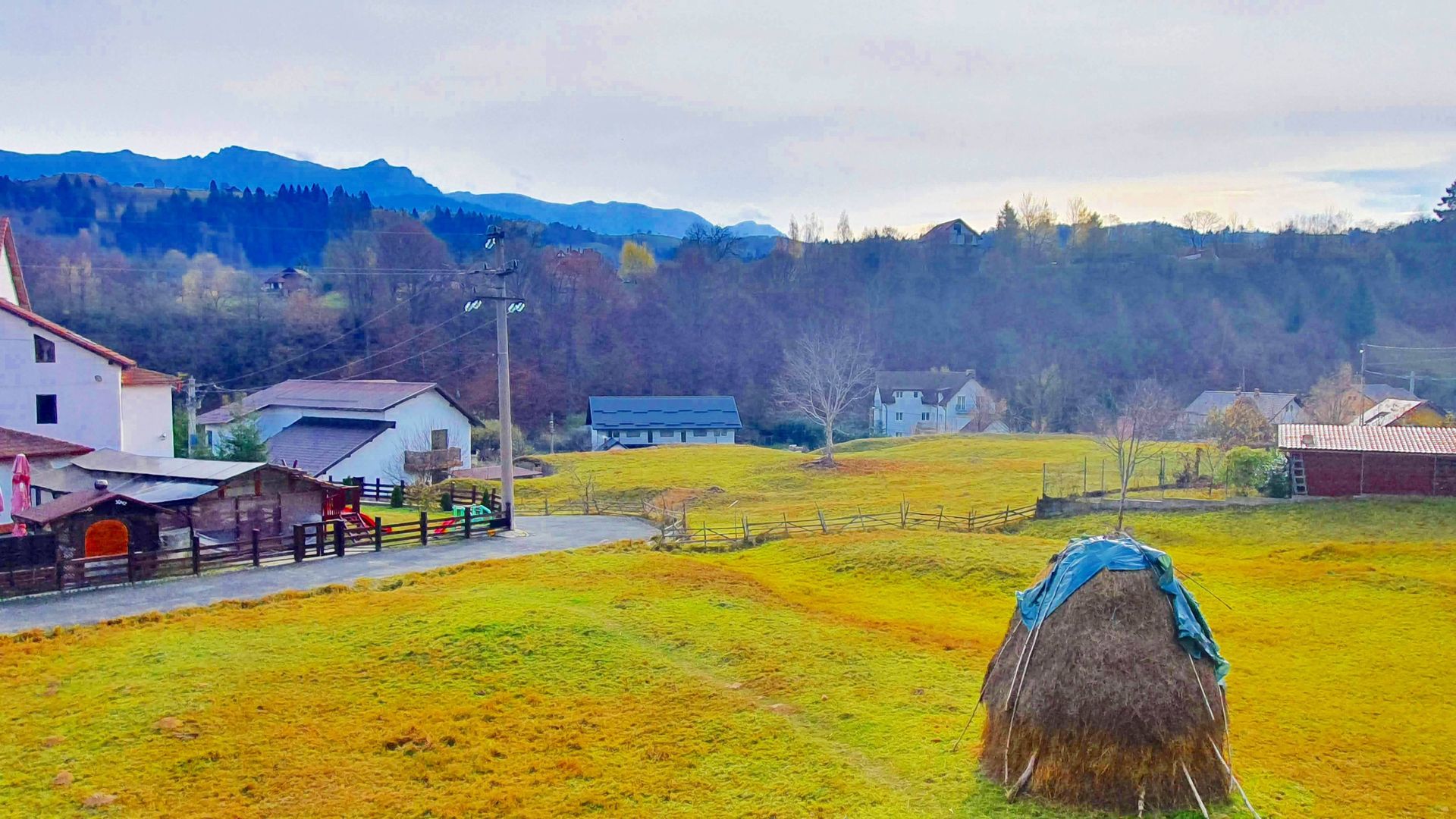 Bran Moeciu, pretabil pensiune sau dezvoltare imobiliară - Poză 13