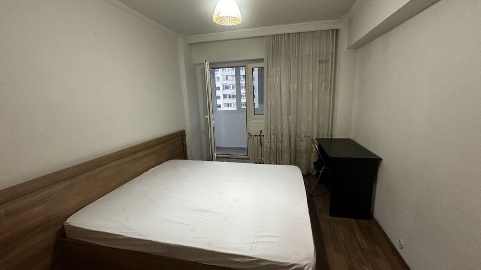 Apartament 3 camere Titan, vis-a-vis metrou, parcare, 2 băi - Poză 1