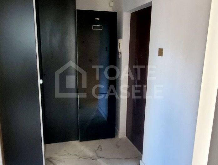 Apartament cu 3 camere, decomandat,  garaj, zona Iulius Mall - Poză 5