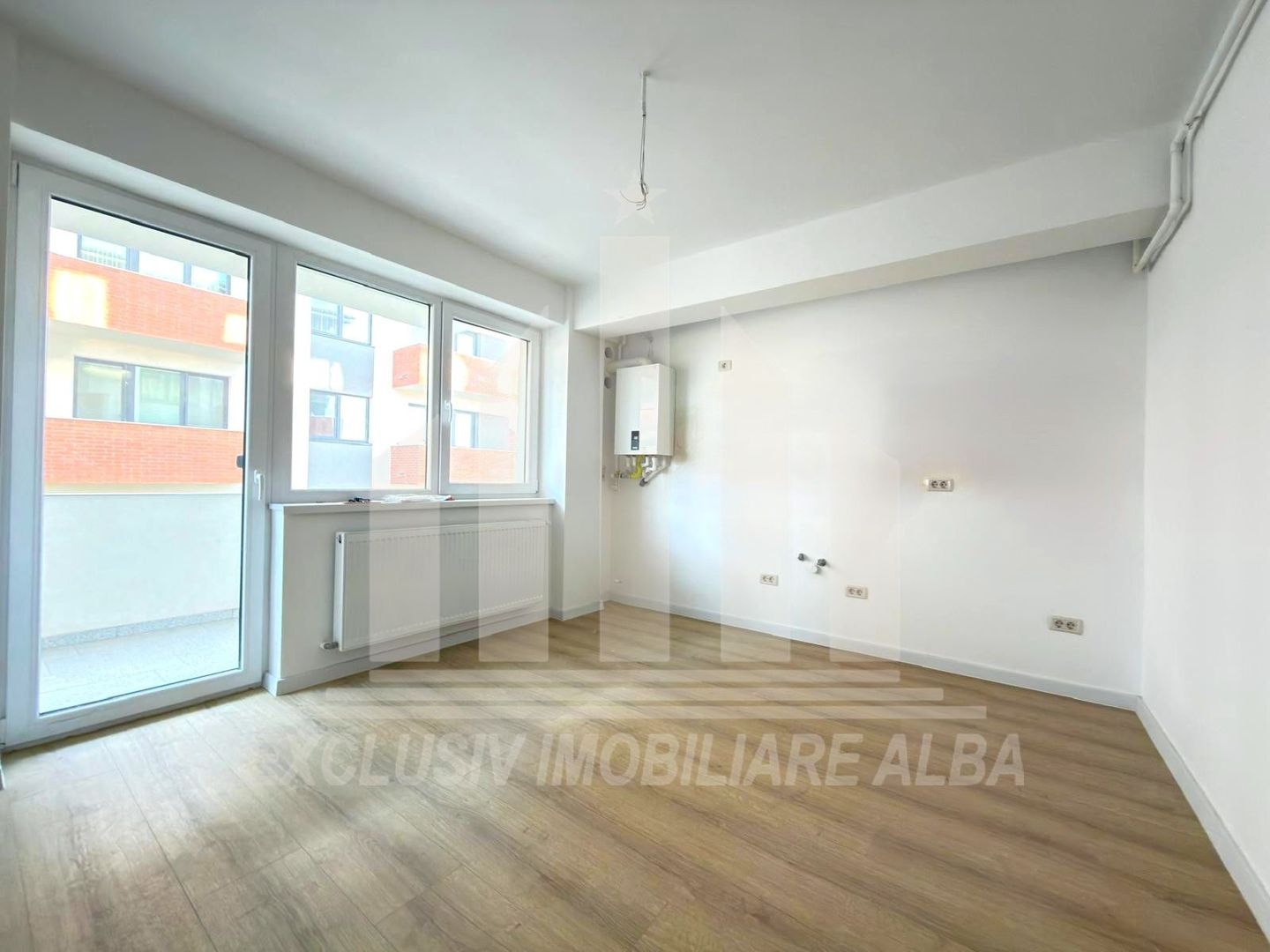 Garsoniera prima inchiriere | 31 mp | Etaj 1 | Bloc Nou | Alba-Micesti - Poză 2