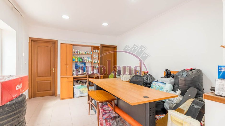 Vanzare - vila noua+spatiu birou/comercial - Crangasi-Constructorilor - Poză 5