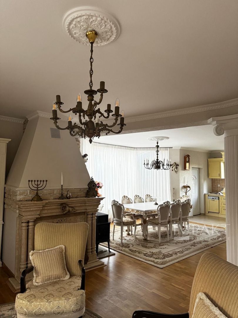 Casa individuala cu 5 camere si gradina in Colonia Sopor - Poză 2