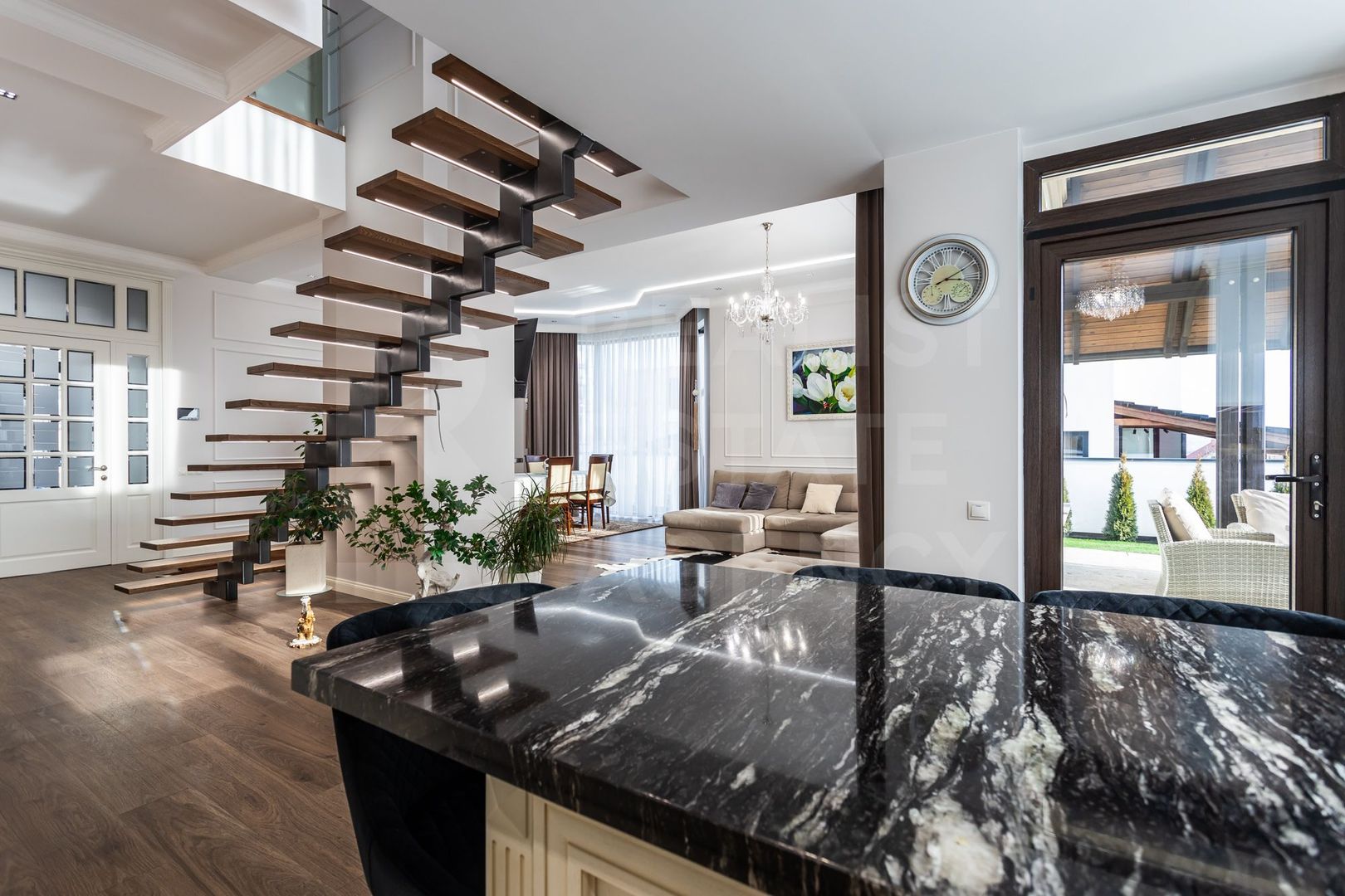 Vânzare, casă, 2 nivele, 3 camere, str. Ioan Botezatorul, Dumbrava. - Poză 13