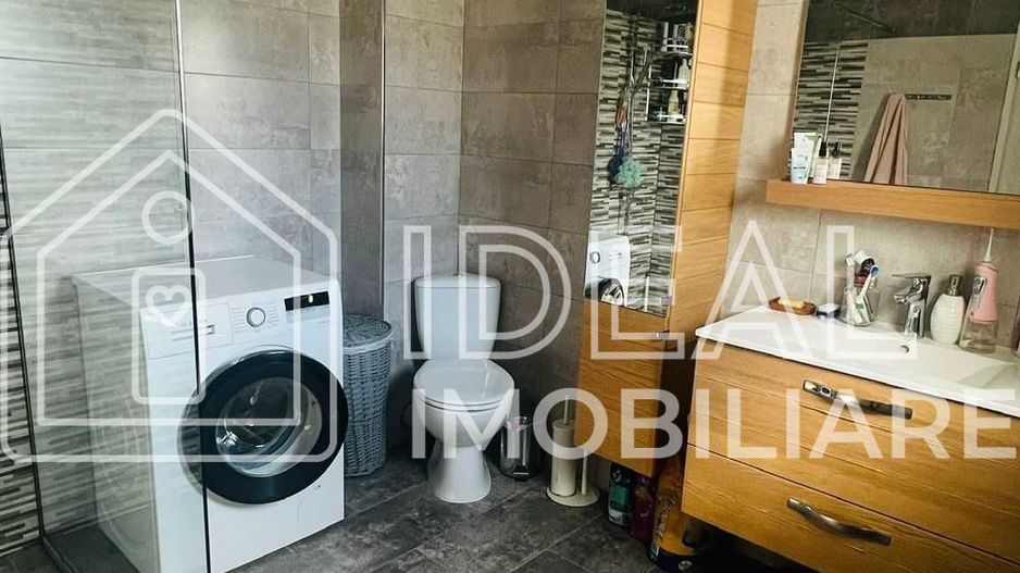 Triplex cu 5 camere complet mobilat si utilat, in SELIMBAR - Poză 11