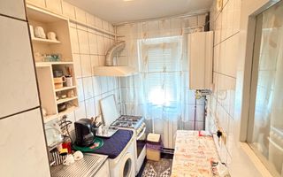 Vanzare apartament cu 4 camere in Micro 13, etaj 3, pret 65 000 euro - Poză 11