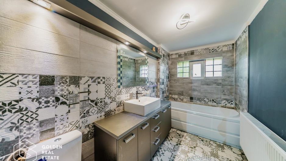 Casa ideala pt familie numeroasa sau spatiu de birouri, teren 908 mp, Gai - Poză 8