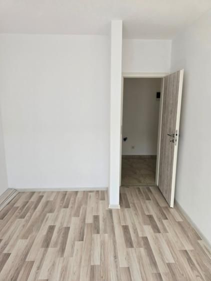 APARTAMENT RENOVAT CENTRALA PROPRIE ZONA  GRAND ARENA - Poză 4