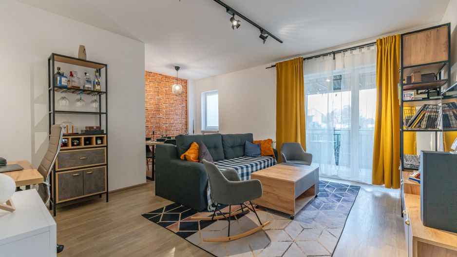 2 camere decomandat mobilat utilat cu gradina - Poză 1