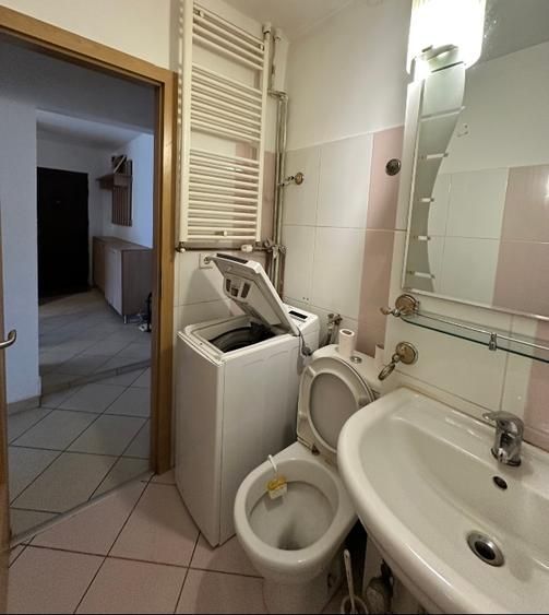 Apartament 2 camere, zona Lunei , etaj intermediar, centrala - Poză 4