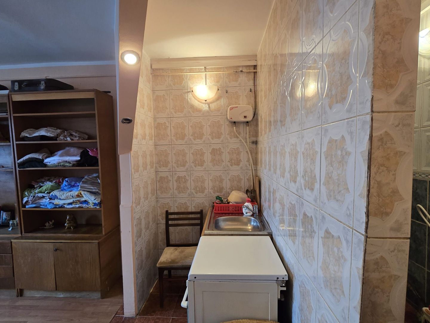 De vânzare garsonieră de buget Strada Condorilor, (uzina Aerostar). - Poză 8