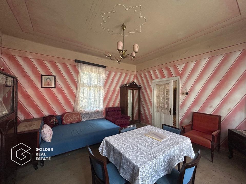 Casa traditionala cu teren generos in Odvos, județul Arad - Poză 8