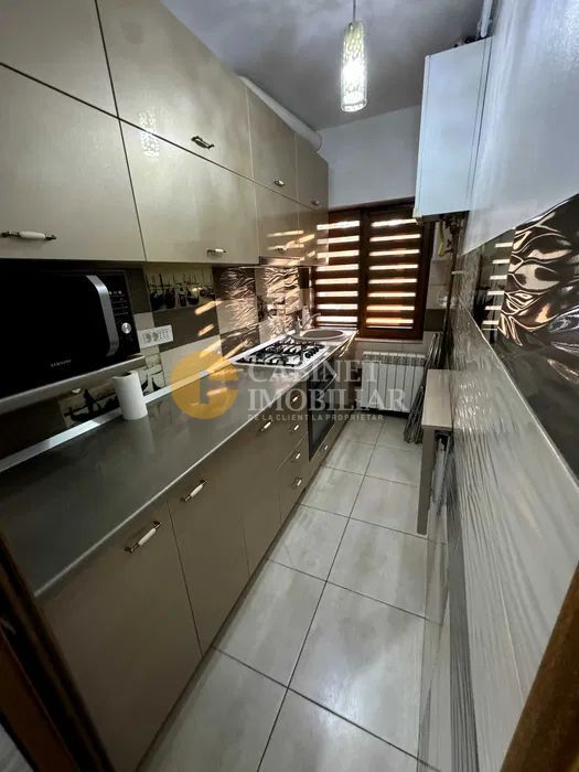 1 Camera Decomandat- Renovat Modern-Mobilat si Utilat - Poză 3