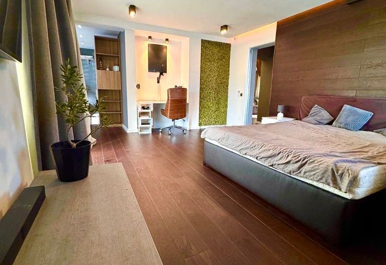 BRASADAS vinde ap 3 cam modern 106mp. mobilat, utilat, garaj. - Poză 11