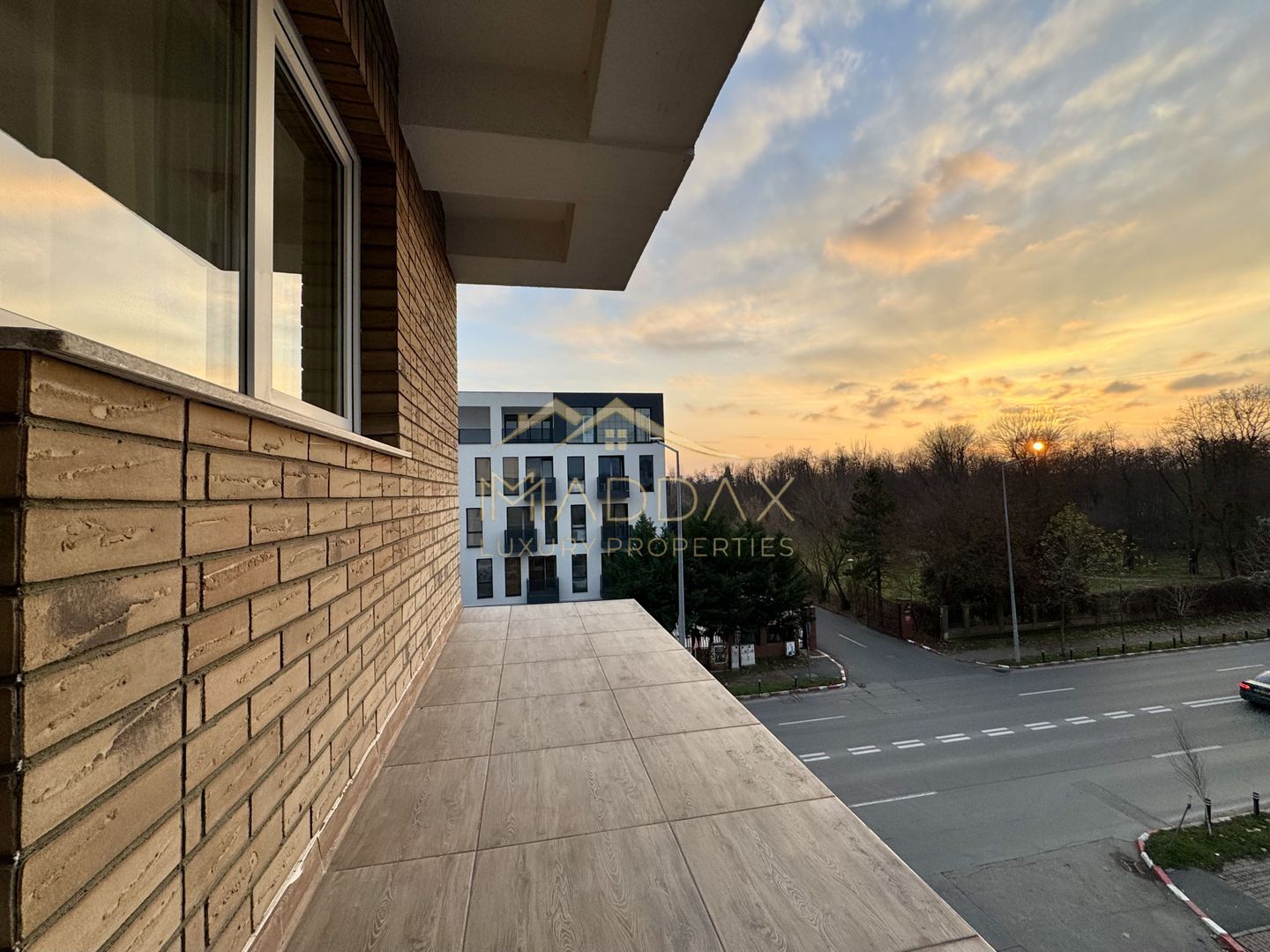 Duplex cu 4 Camere *211mp* / 2 parking / Erou Iancu Nicolae - Poză 40