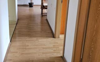 Apartament 3 camere,  zona Semicentrala - Poză 2