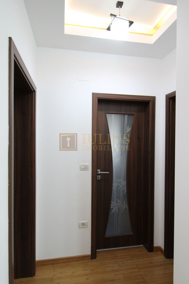 Stadion/Complex Studentesc;3 camere, 2 dormitoare egale, centrala proprie si AC. - Poză 10