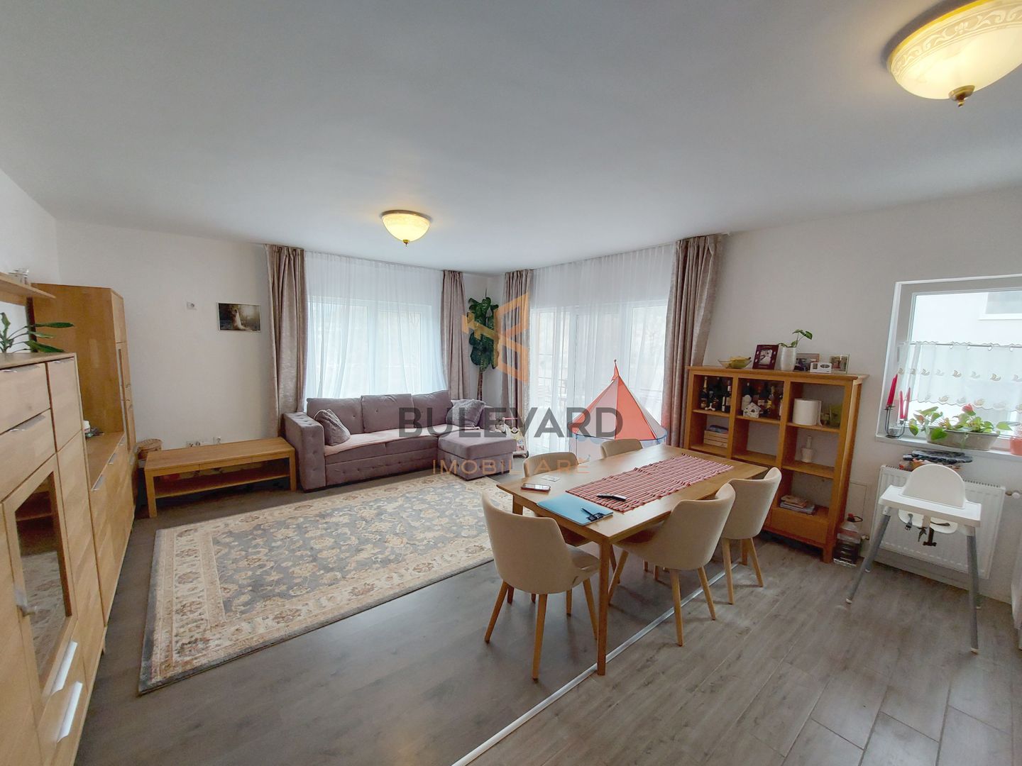 Apartament  cu 2 camere, zona strazii Valea Garboului! - Poză 1