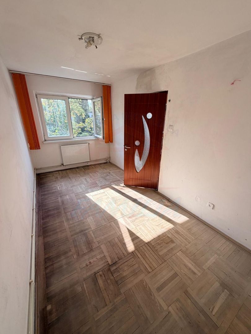 APARTAMENT CU 2 CAMERE DE VÂNZARE | MICRO 40 | ETAJ 4| PRET 41.900 EUR - Poză 3