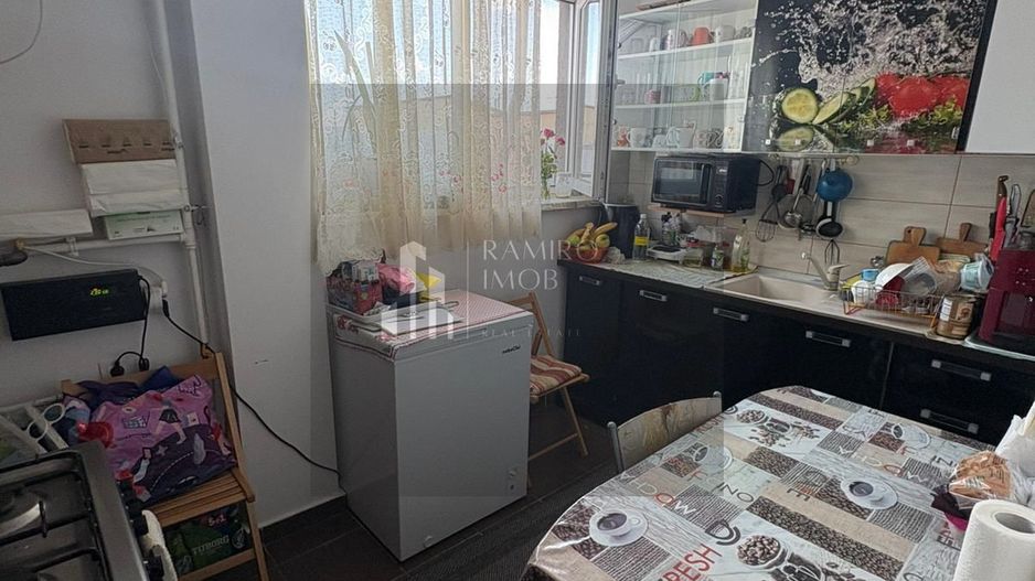 Apartament 3 camere decomandat zona Metalurgiei - Poză 6