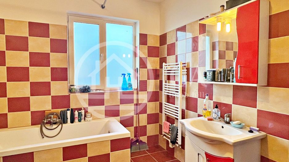 Casa cu 4 camere de vânzare in Tårian, Oradea - Poză 10