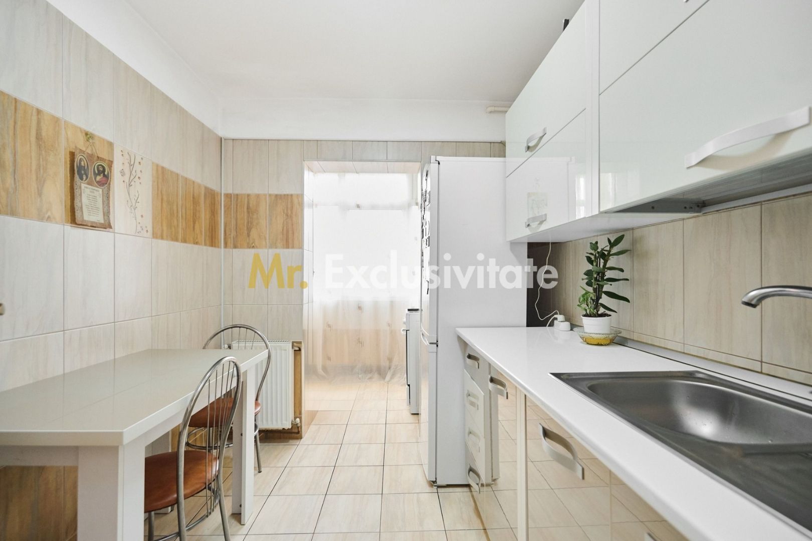 Apartament Mioveni , etajul 2 , decomandat ! - Poză 6
