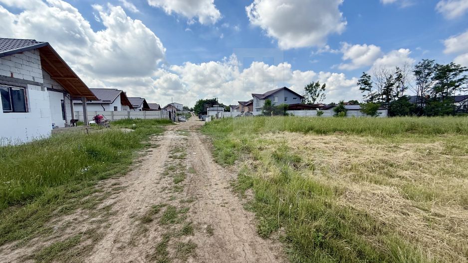 Teren Intravilan cu Autorizatie de Constructie Valabila-Albesti - Poză 3