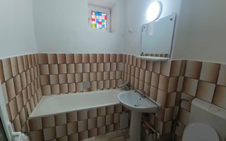 Apartament 3 camere, Obcini, parter, ideal birouri/cabinete - Poză 7
