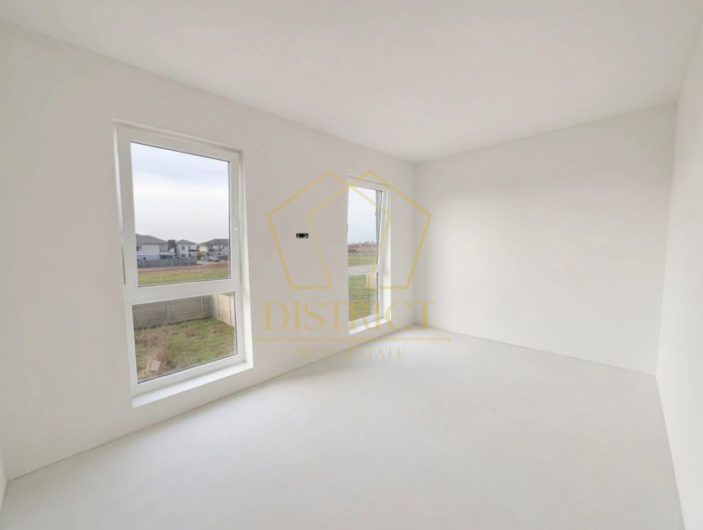 Duplex cu 4 camere, despărțit prin camera tehnica | Mosnita Noua | Barista - Poză 5