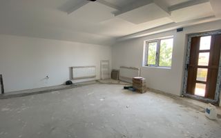 VALU LUI TRAIAN(COD 07) -Casa P+M 5 camere cu teren de 300 mp - Poză 22