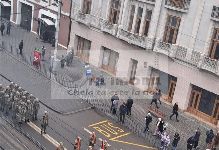 Apartament 2 Camere PIATA UNIRII - 450 euro - Poză 12