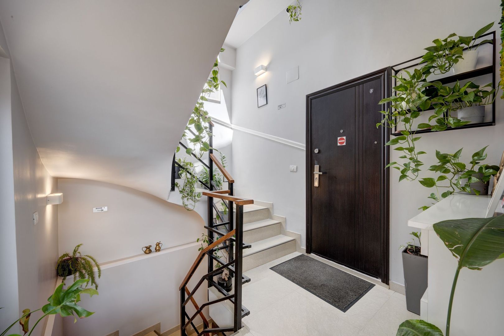 Vindem Afacerea ! Mini Hotel + Cafenea/ Restaurant ! Parcul Carol ! - Poză 72