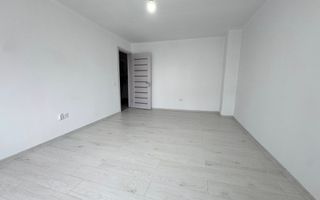 Apartament 2 Camere - Etaj 1 - Zona Mal - Renovat - Poză 6