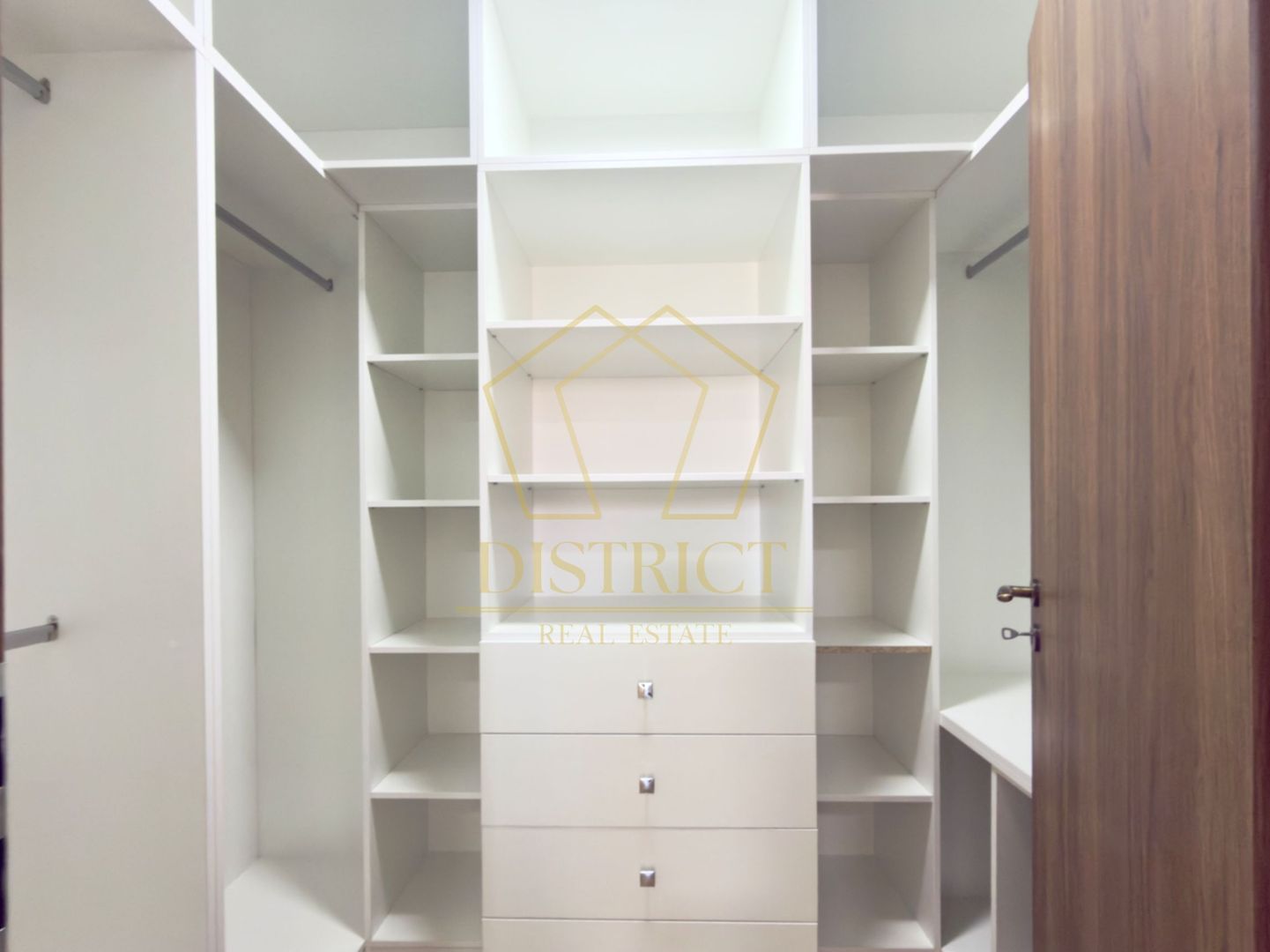 Duplex deosebit cu 5 camere | Garaj + beci | Dumbravita - Poză 16