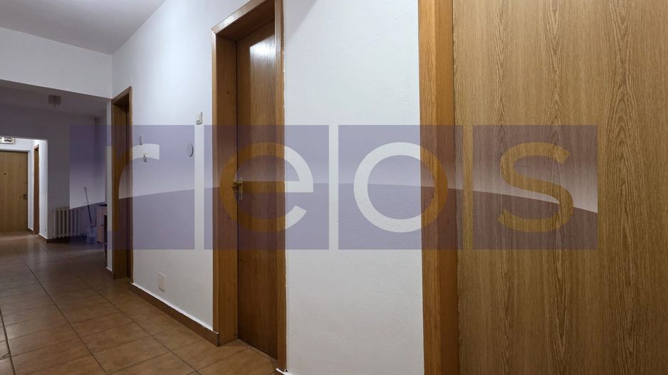 VANZARE 5 CAMERE DECOMANDAT -UNIRII -FANTANI - Poză 9