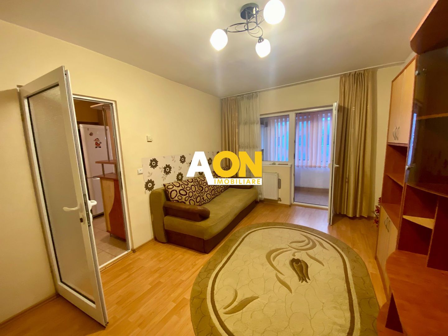 Apartament 2 Camere, Complet Mobilat,  Loc de Parcare, Cetate - Poză 2