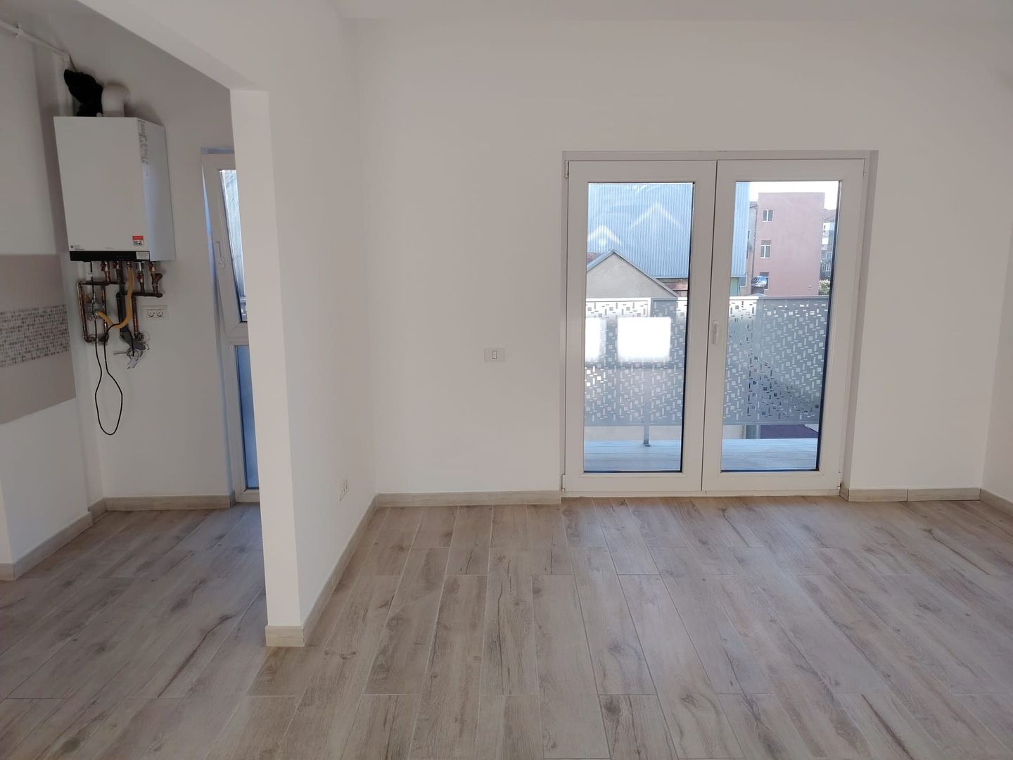 Sud Plaza | 1 Cameră | Bloc Nou | Etaj 2 | Balcon | 41,8 mp - Poză 3