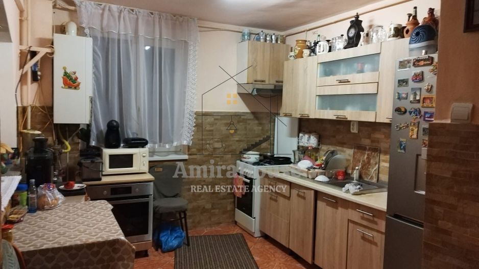 Apartament spatios cu 3 camere si Beci cartierul Gheorgheni - Poză 1