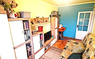 Vand apartament cu 4 camere in zona spitalul judetean,comision ,,0'' - Poză 7