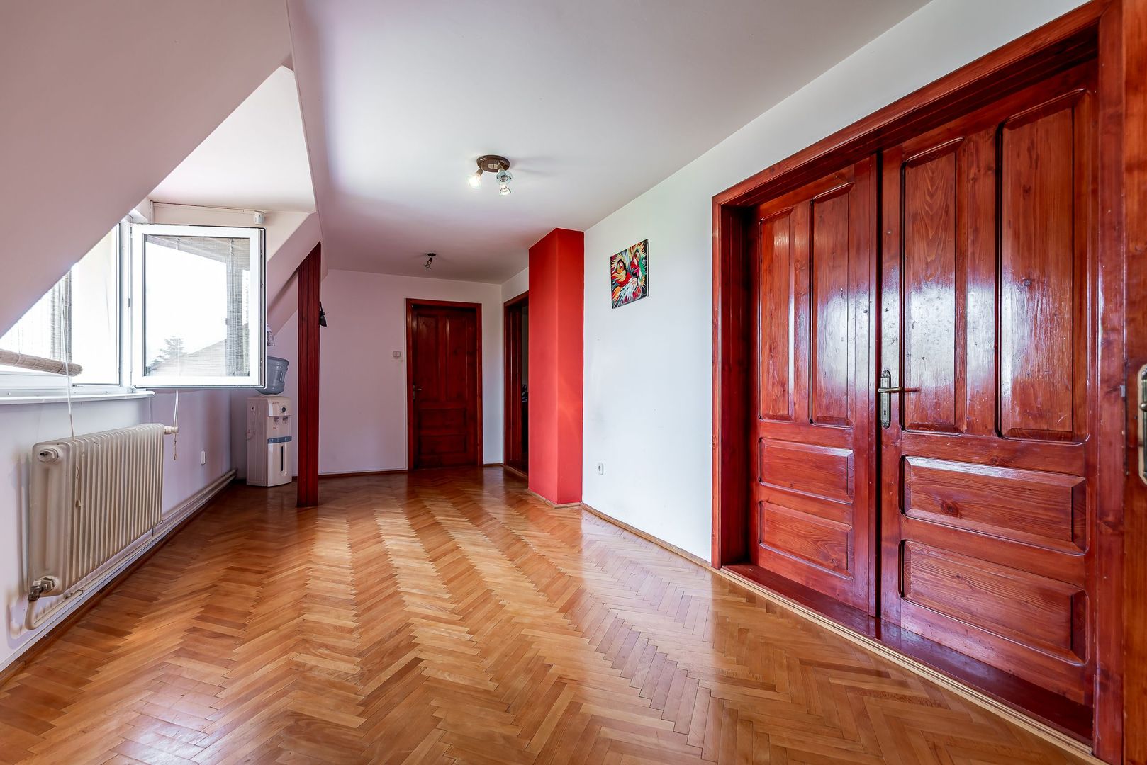 Casa Solida cu Mansarda in Zona Excelenta Parneava - Poză 9