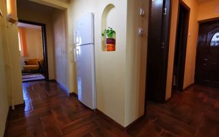 Vanzare Apartament 2 camere 48 mp, renovat, mobilat, 2 min metrou Romancierilor - Poză 2