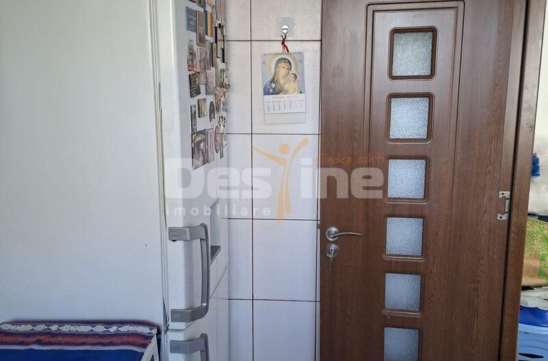 APARTAMENT 2 CAMERE SEMIDECOMANDAT - Poză 6
