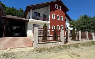 Vila  Frumoasa , individuala ,Sibiu ,7 camere , 5 Bai , mobilata ,utilata - Poză 70