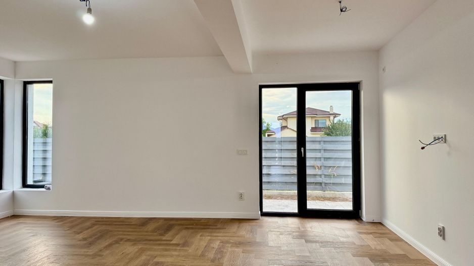 Eleganță, confort și liniște – Casă nouă în Balotești - Poză 3