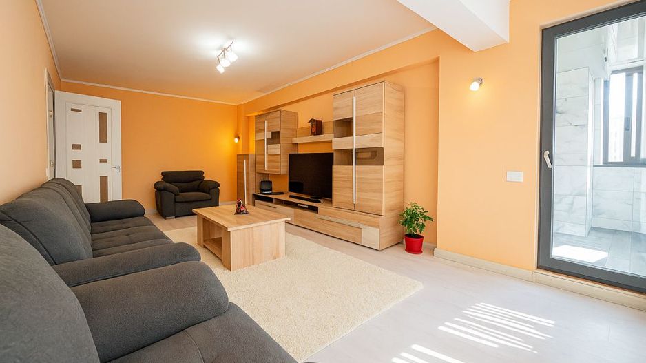 Compozitori 2 camere decomandat 55 mp util ,parcare subterana - Poză 1