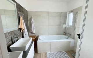 Casa Individuala - 5 camere - 2 bai - 300 mp teren - Poză 7