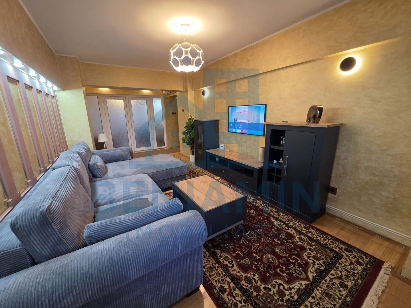 4 camere - etaj 1 - 94mp -mobilat-utilat- centrala - parcare - Teatru - Poză 1