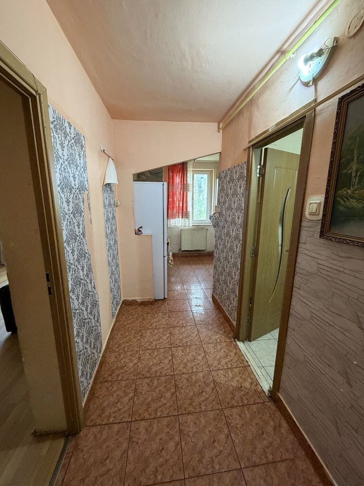 Apartament de vanzare -zona Soarelui - Poză 3