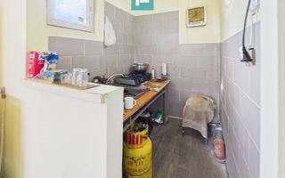 Casuță cu priveliște panoramică spre Cetatea Șiria - Poză 15