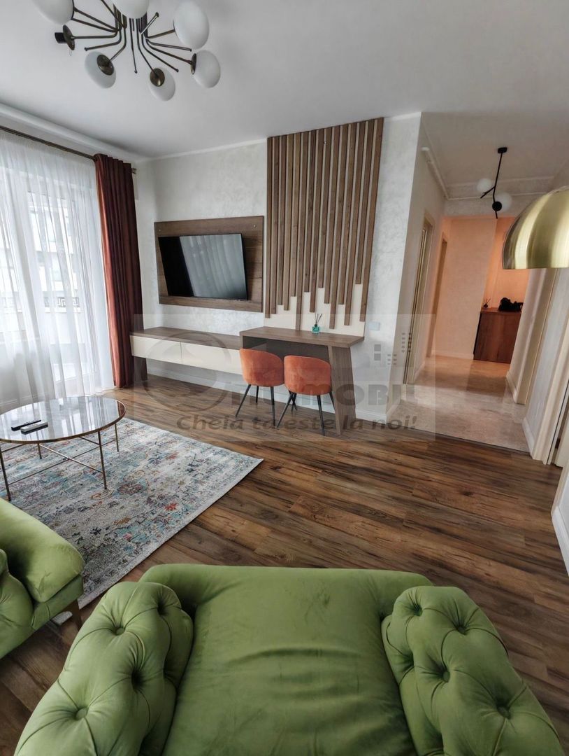 Apartament premium cu 3 camere - Complex Royal Town, Copou - 750€ - Poză 2