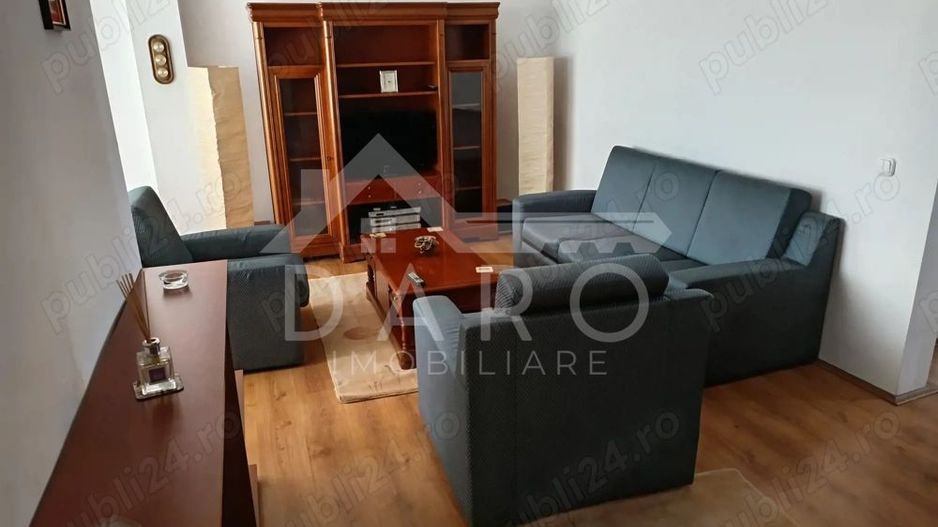 Vând apartament cu 2 camere în Tg Mureș, zonă centrală - Poză 1